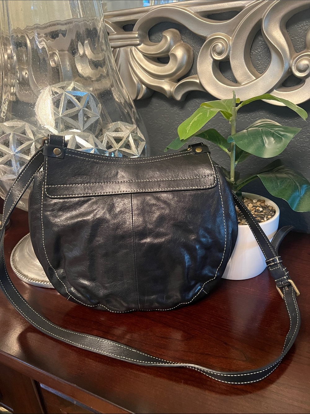 Frye Black Leather Crossbody Brass -Tone Hardware - Picture 4 of 11